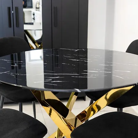 A Due Passi * Κάπρι