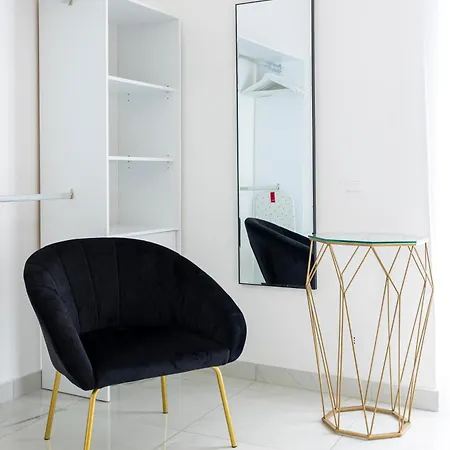 A Due Passi Κάπρι