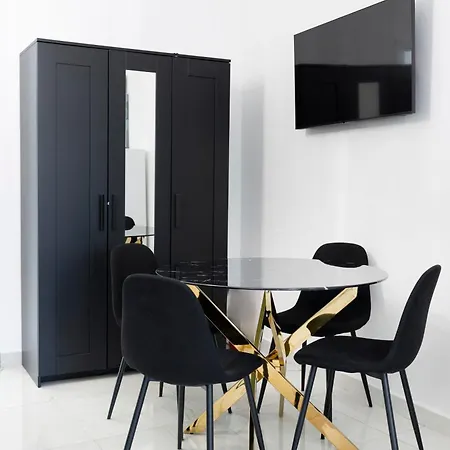 A Due Passi * كابري